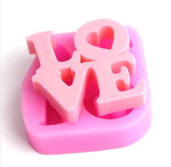 Khuôn rau câu silicon 3D chữ LOVE