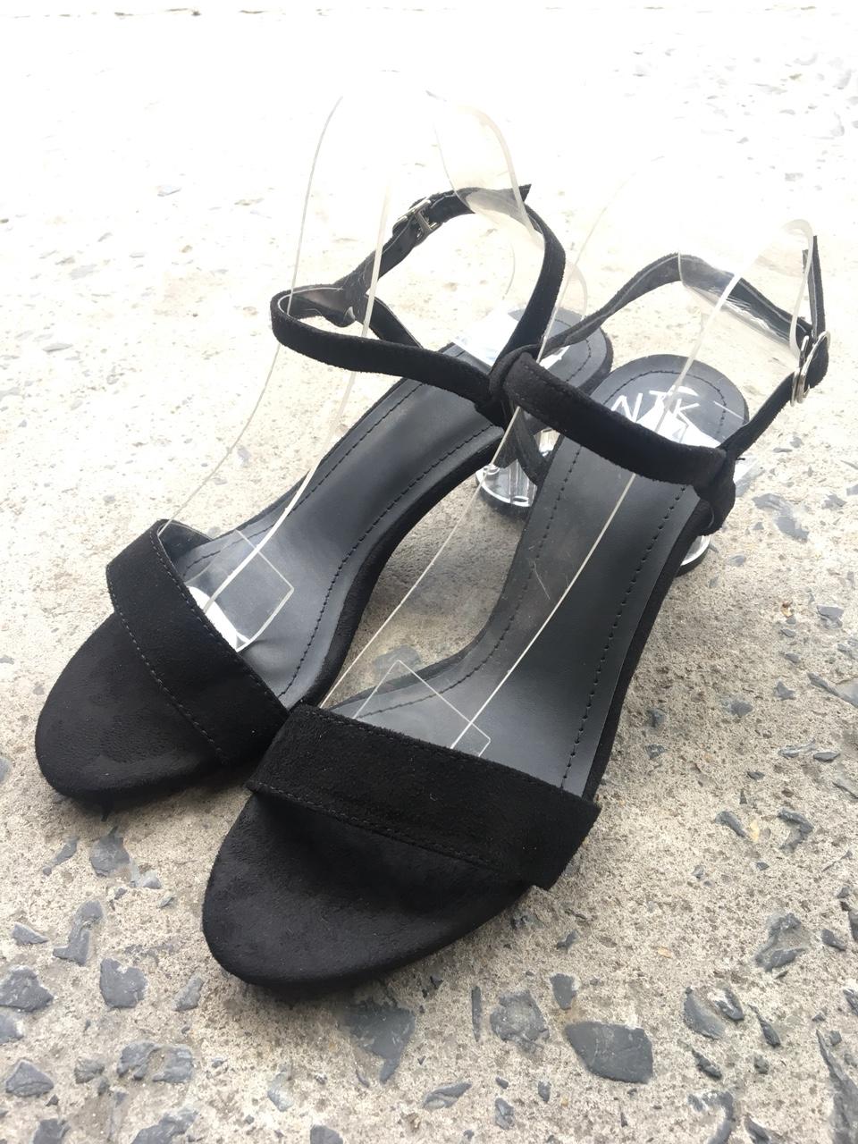 Sandal gót trụ trong 5 phân (Đen)