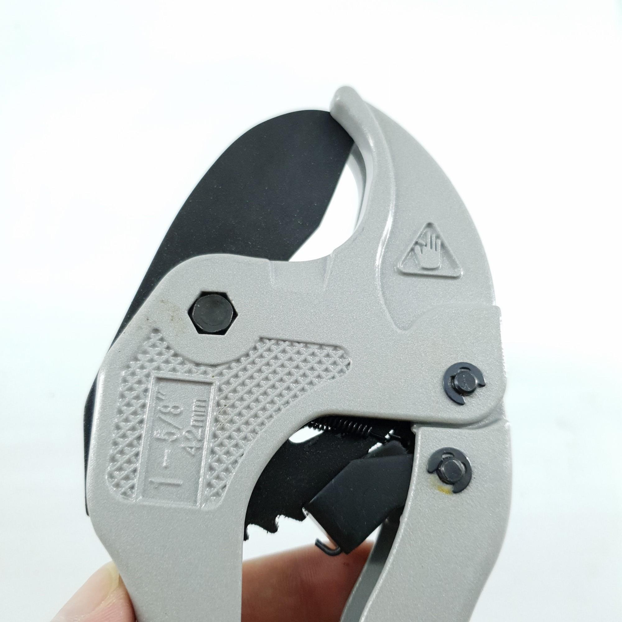 KÉO CẮT ỐNG NHỰA