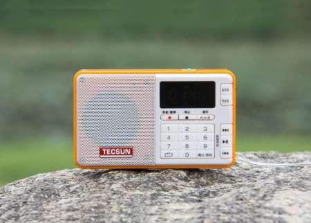 TECSUN Q3 วิทยุ FM สเตอริโอพร้อม REC เครื่องบันทึกเสียง TF Card MP3 ผู้เล่น USB ลำโพง FM วิทยุ