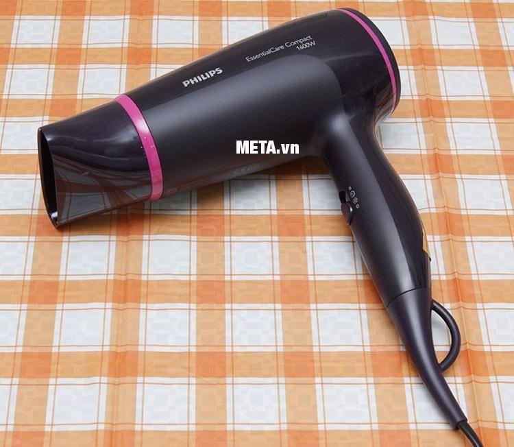 Máy sấy tóc Philips BHD002
