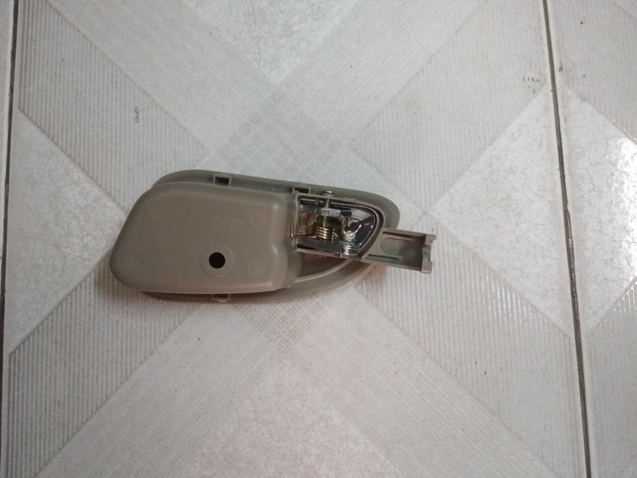 Tay mở cửa trong Lifan