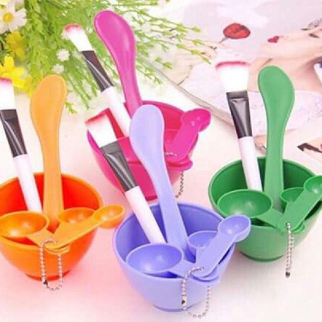 Bộ dụng cụ trộn mặt nạ đắp mặt  (màu ngẫu nhiên)