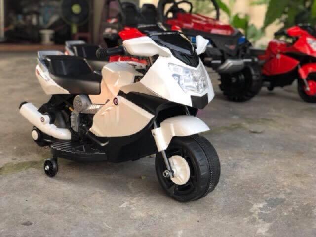 Xe máy điện cho bé kiểu dáng xe thể thao