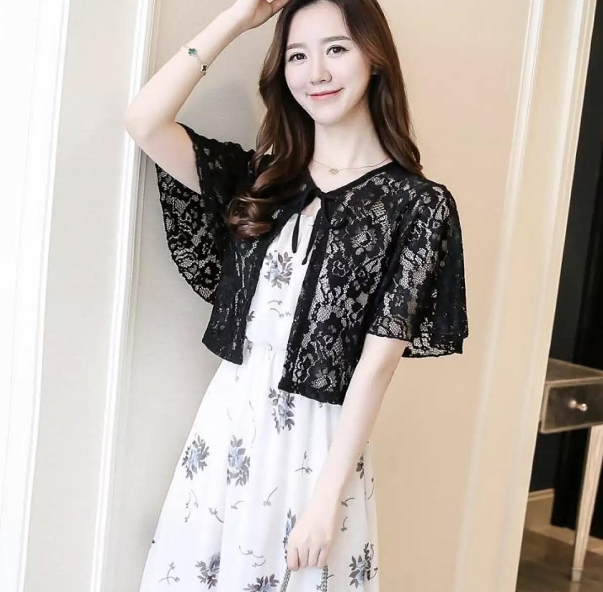 Áo Khoác Ren Lửng