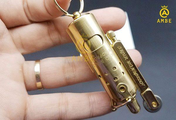 Bật lửa xăng đá Zorro solid brass móc khóa A001