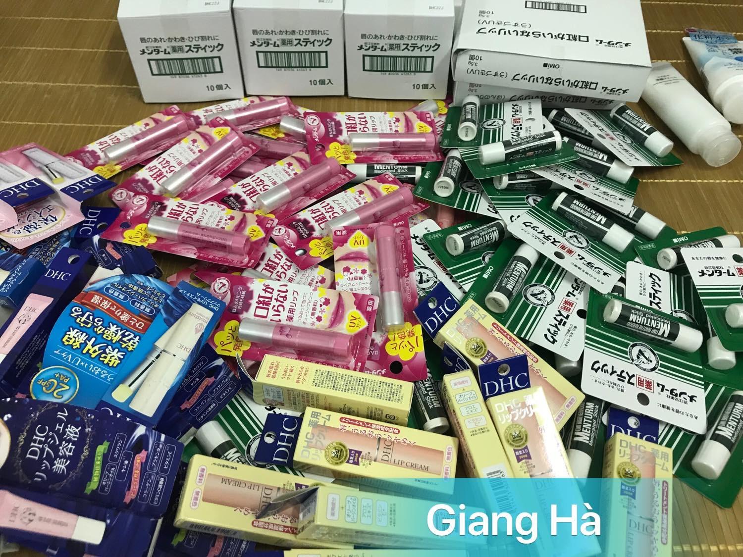Son dưỡng trị thâm môi DHC không màu Nhật Bản 1.5gr