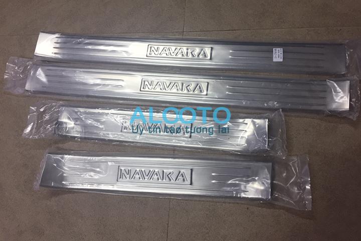 [Hỗ trợ lắp đặt khách Hà Nội] Ốp bậc trong Navara