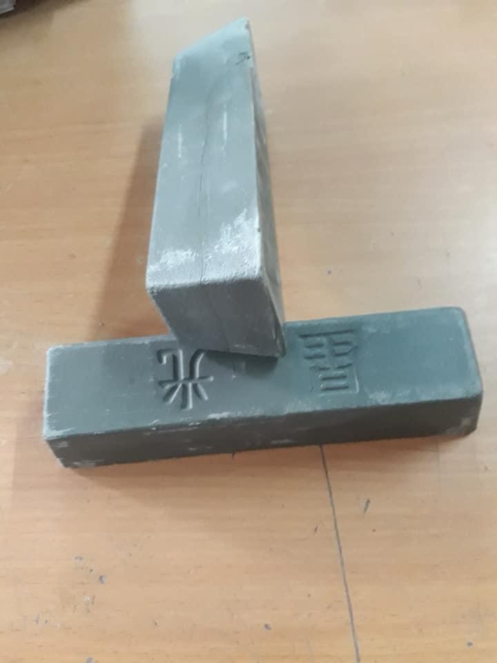 Sáp Xanh Nhạt đánh bóng  910 gam/ cục