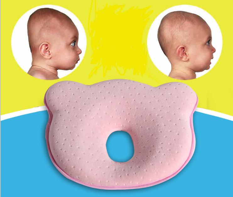 Gối chống bẹp đầu cho bé sơ sinh