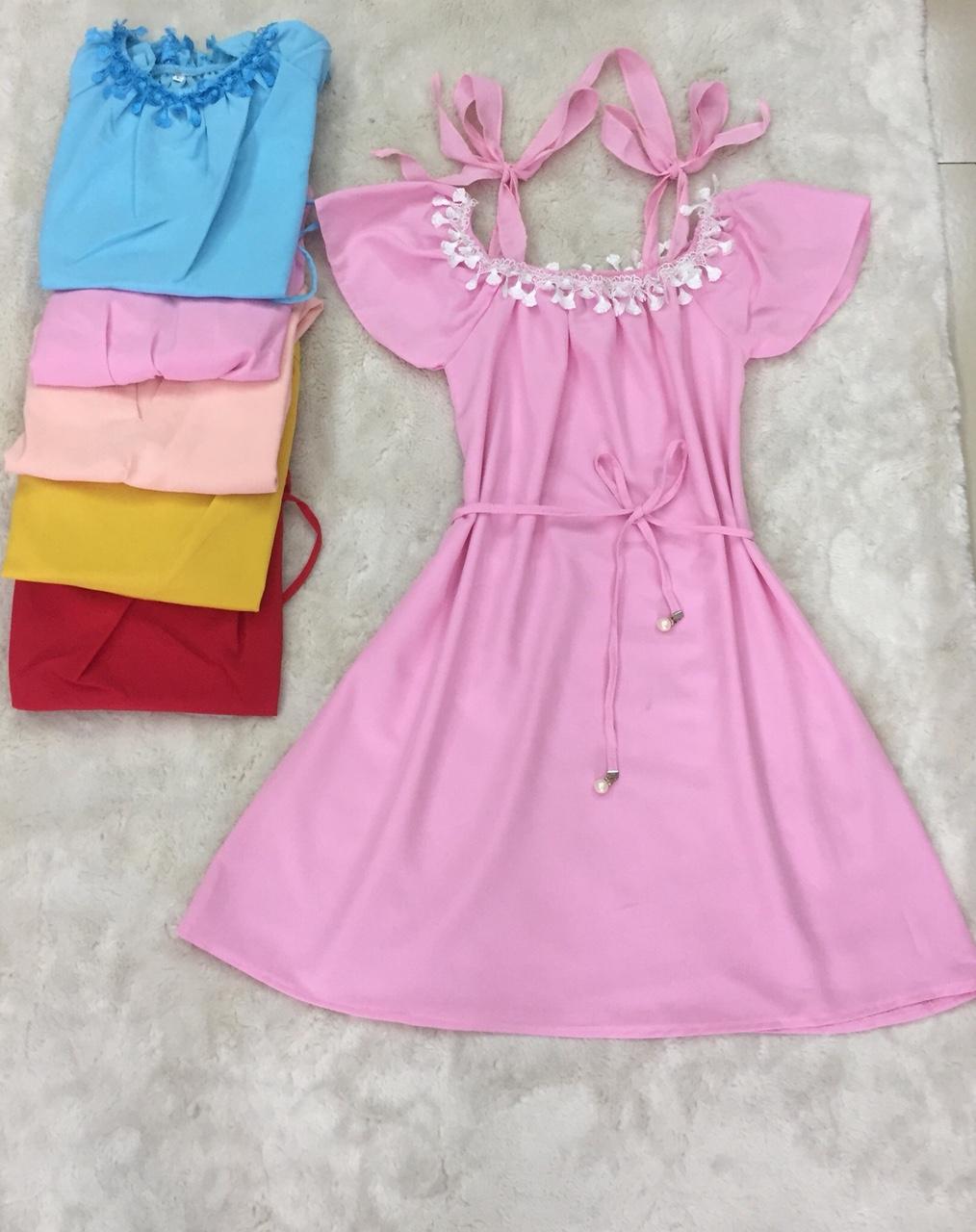 ĐẦM XÒE TRỄ VAI REN (MÀU VÀNG)