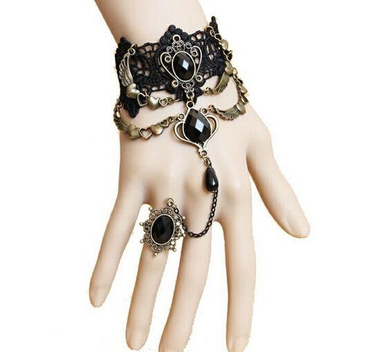 Vòng tay choker đá đen dự tiệc