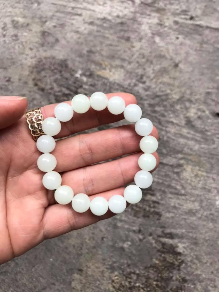 [HCM]VÒNG TAY ĐÁ DẠ QUANG BAN ĐÊM PHÁT SÁNG 10LY
