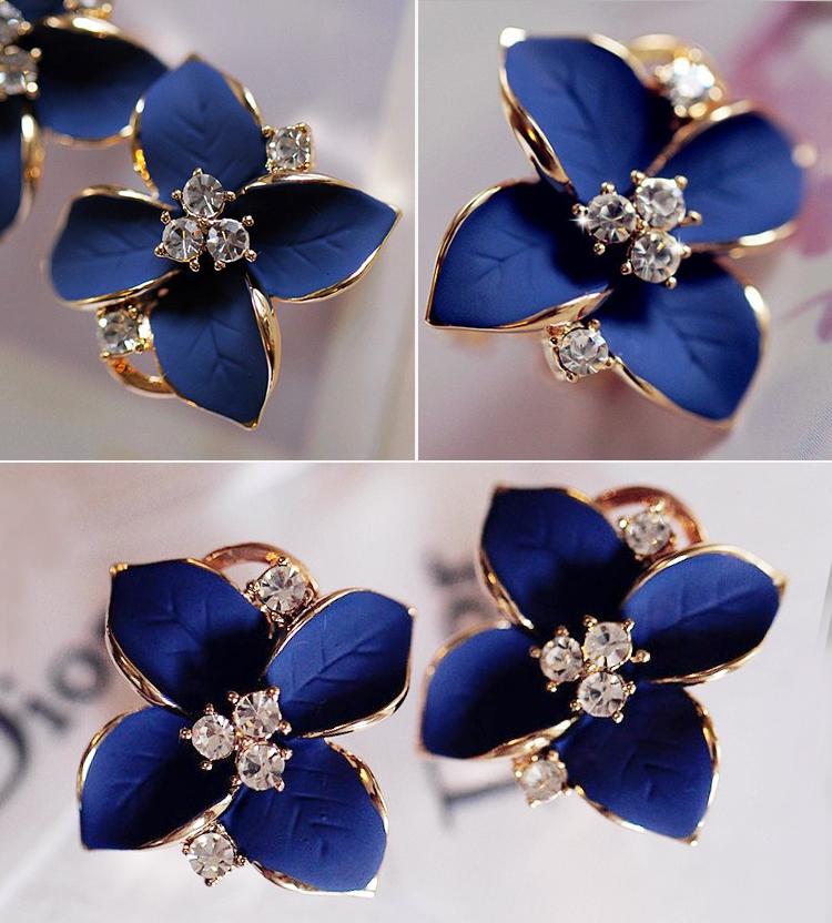 Bông tai nữ hình hoa Camelia 3D đính đá pha lê 