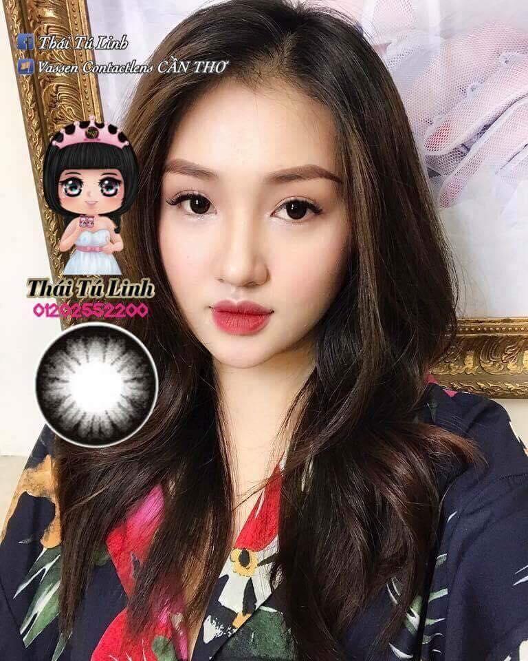 kính áp tròng ( CAO CẤP MÀU CHUẨN ) 1 năm màu ĐEN 0 ĐỘ TẶNG khay gương kẹp gắp và dụng cụ đeo lens