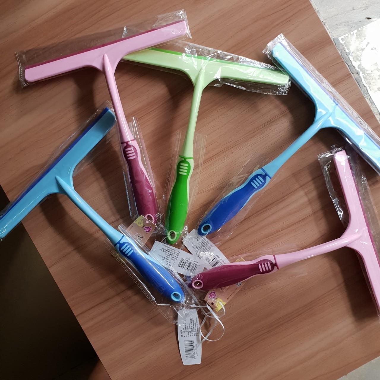 Gạt Kính gạt nước nhà tắm mini