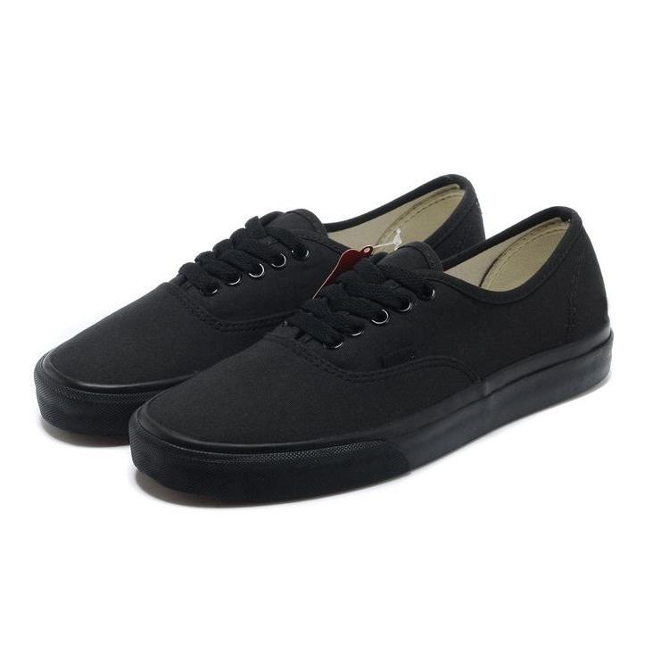 Giày Sneaker Vải Nữ VNS Classic Full Đen