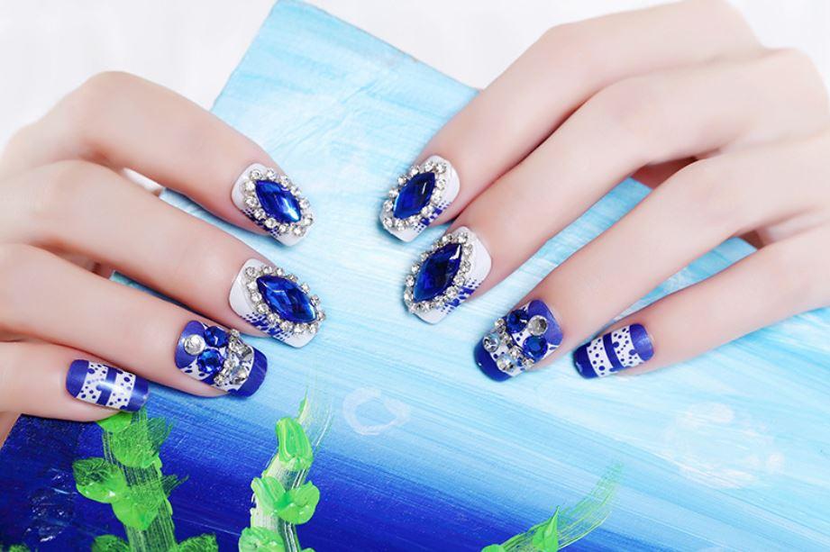 Bộ 24 Móng Tay Giả Xanh  Đính Đá (keo sẵn)
