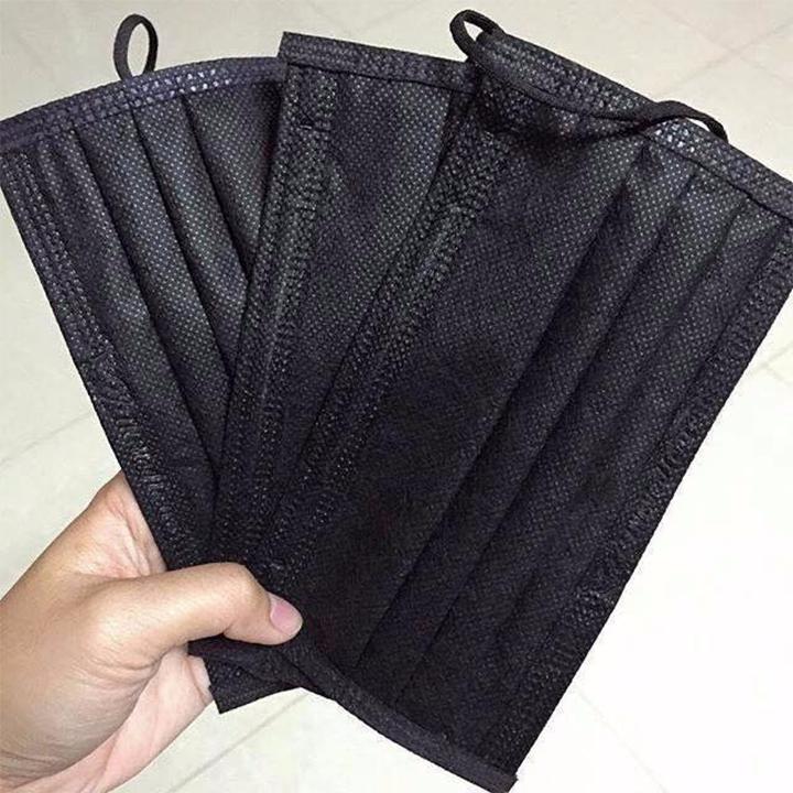 25 Chiếc Khẩu Trang Y Tế Màu Đen