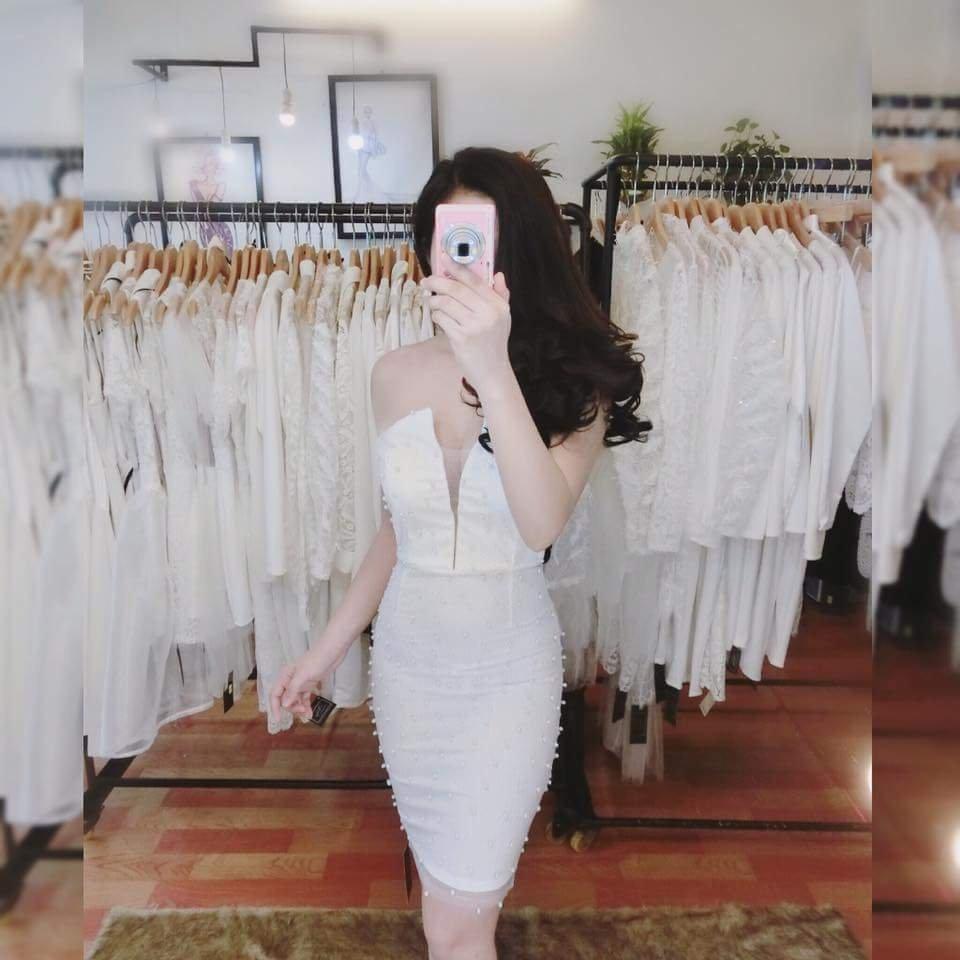Đầm body cúp ngực đính cườm