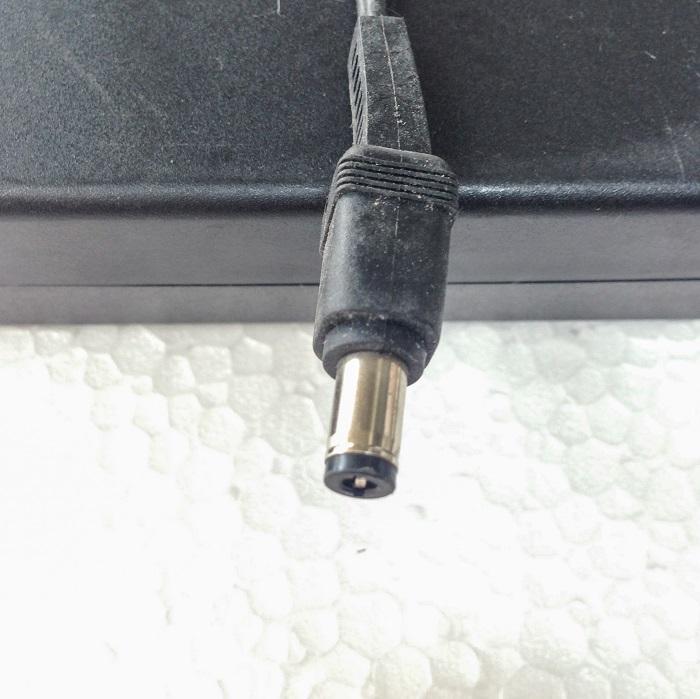 Adapter 12V 5A Cấp Nguồn Cho Màn Hình LCD Đầu Ghi Camera