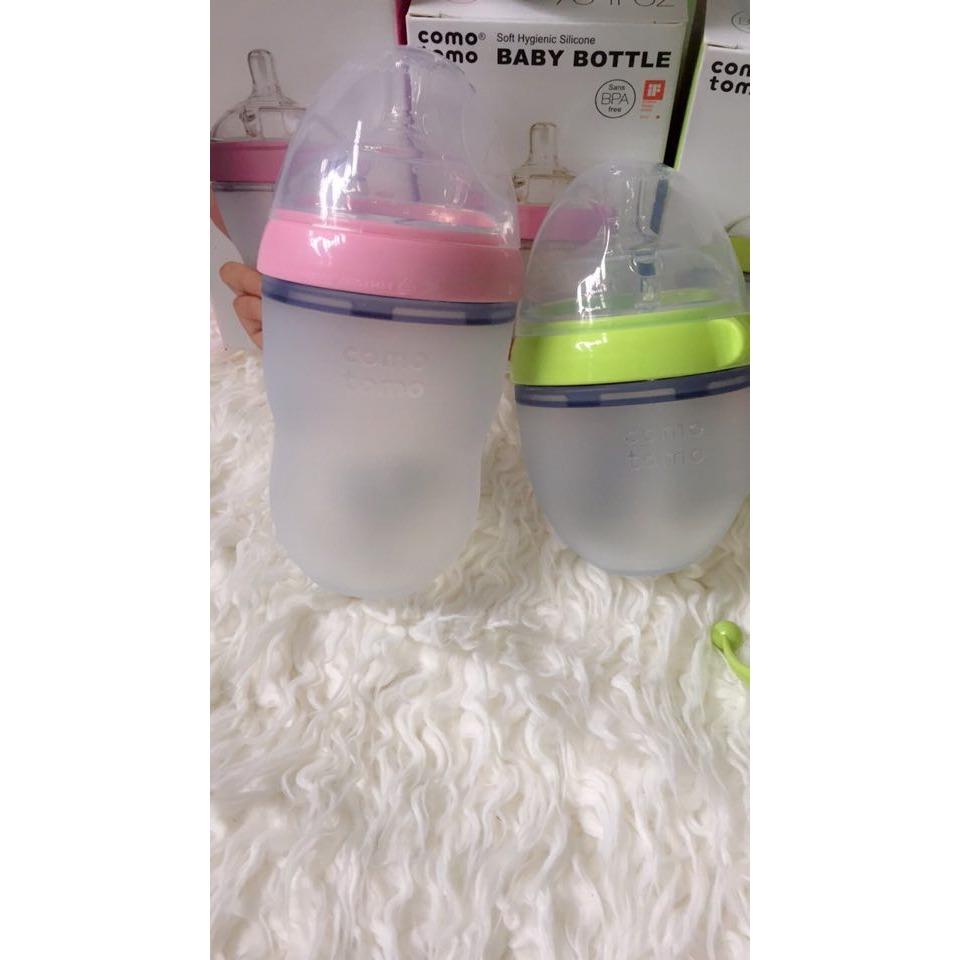 Bình Sữa COMOTOMO Silicon Siêu Mềm 250ml (tặng kèm thêm 1 quai cầm cánh tiên)