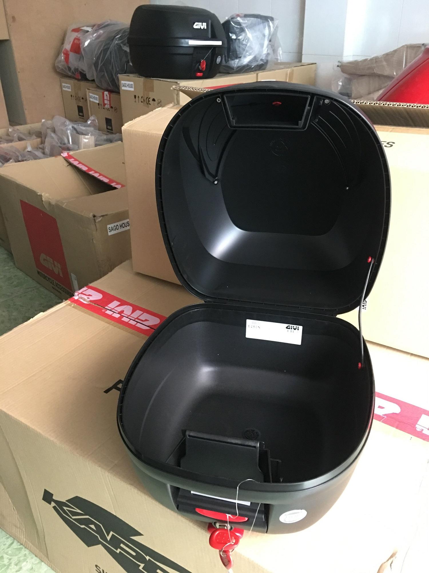 [HCM]Thùng givi E250N 25 lít chính hãng