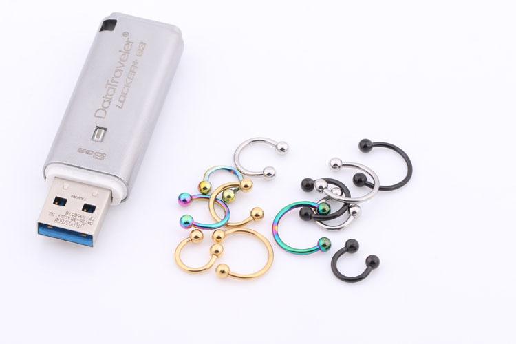 Khuyên xỏ mũi vách ngăn  Septum