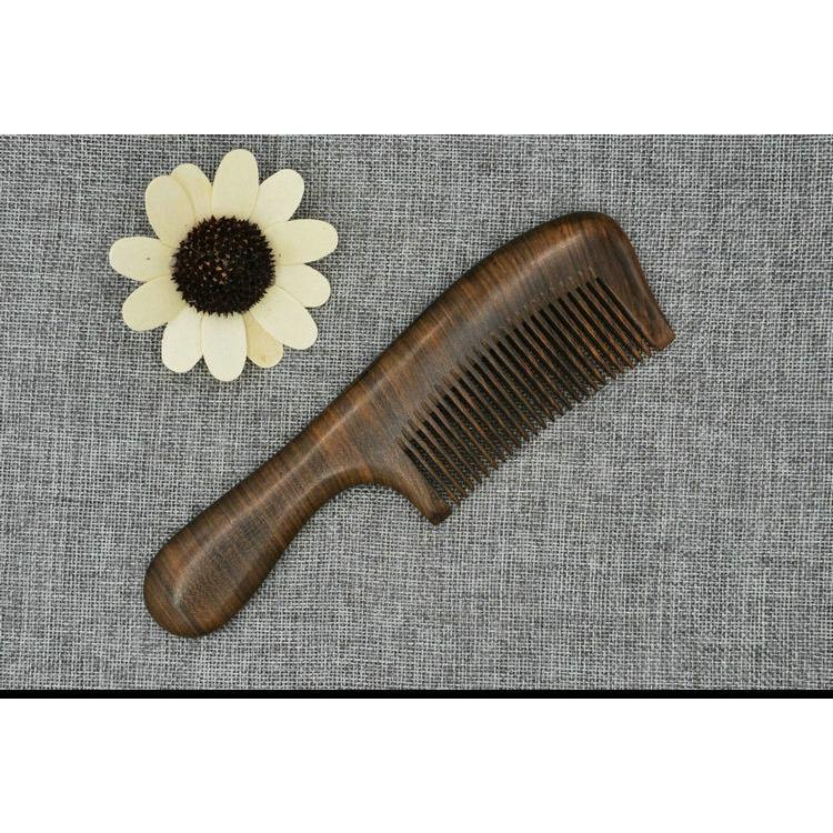Lược gỗ đàn hương đen Mã 1902