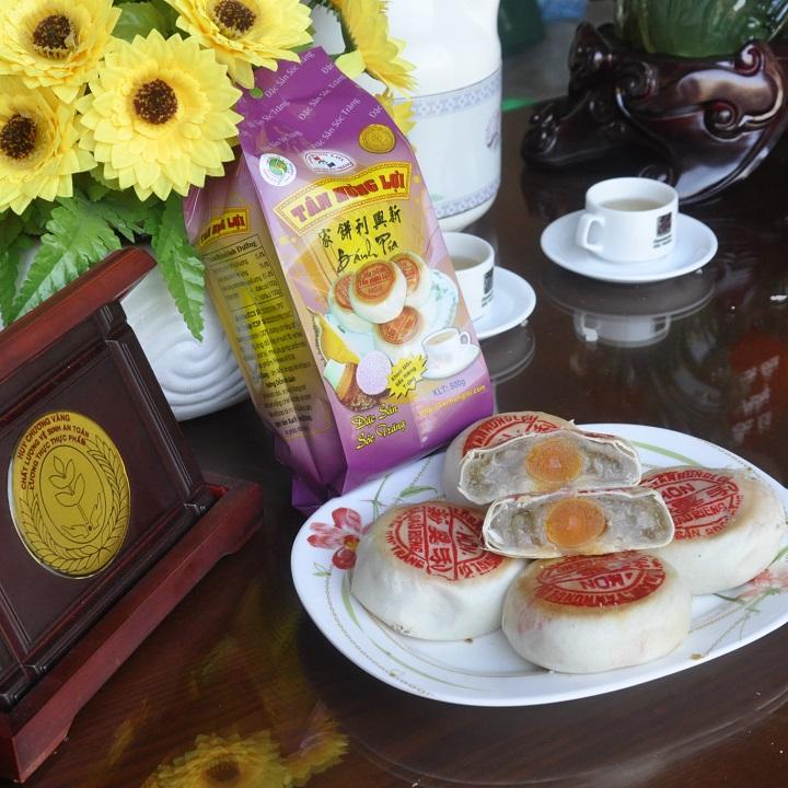 BÁNH PÍA KHOAI MÔN SẦU RIÊNG 300G