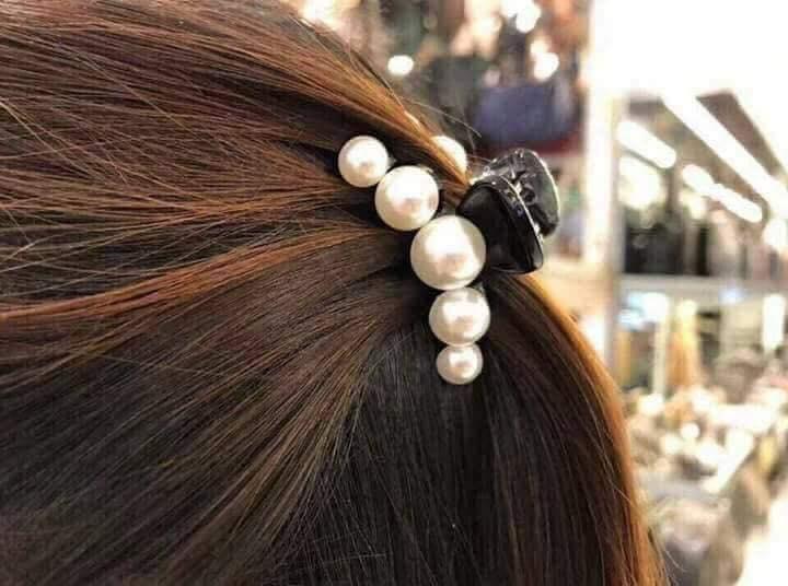 Set 2 kẹp tóc ngọc trai