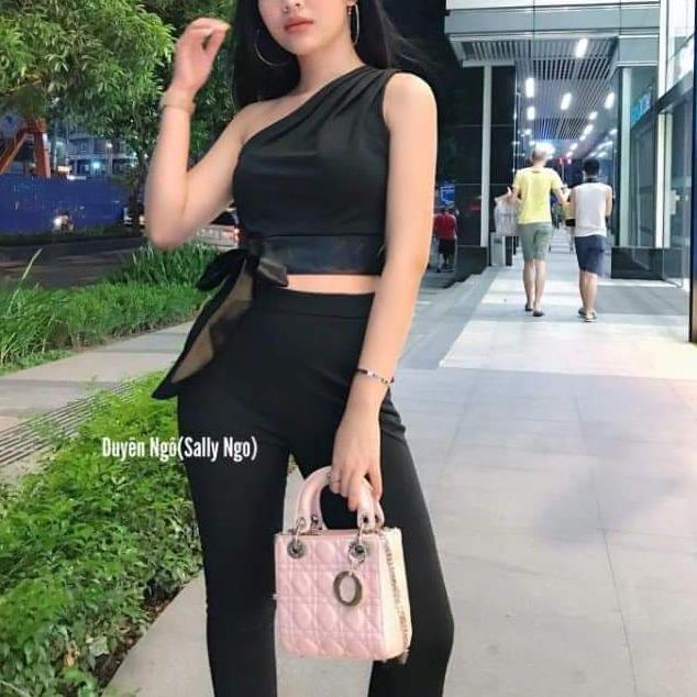Sét áo croptop lệch vai và quần tây 