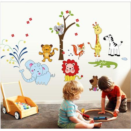 Decal dán tường Vườn thú voi phun nước