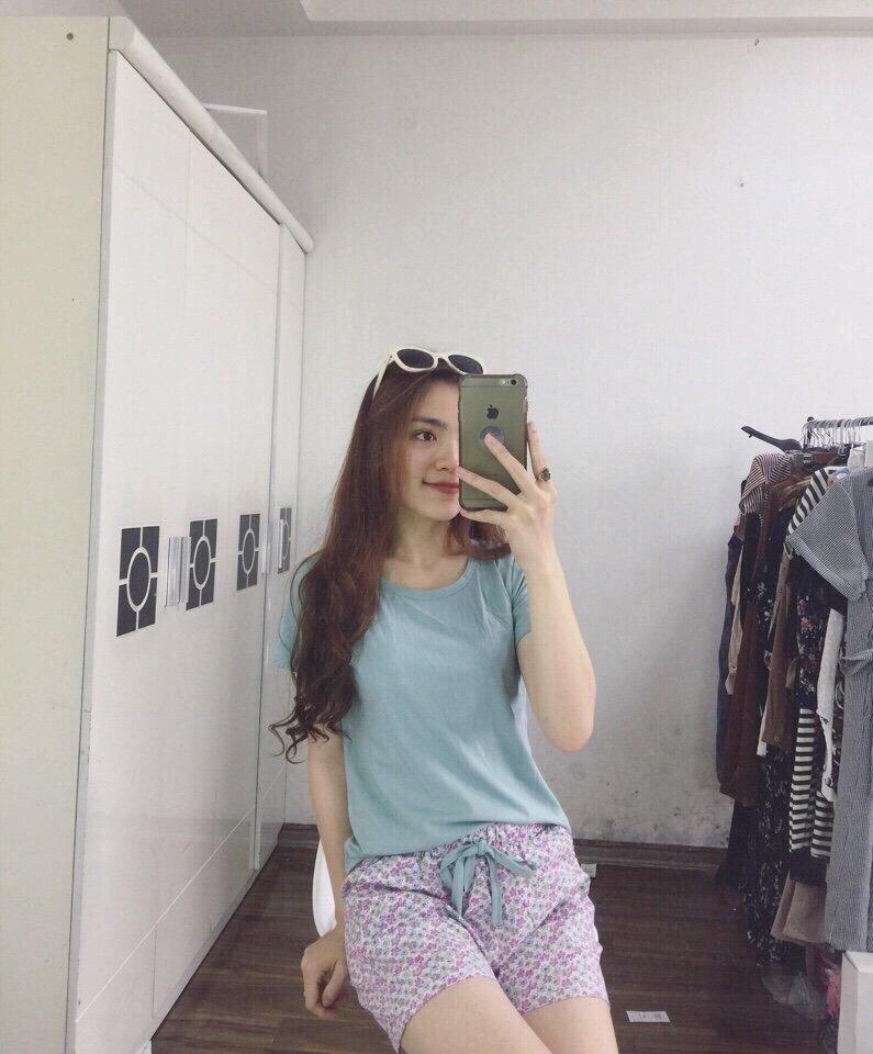 Áo Phông Nữ Cổ Tròn