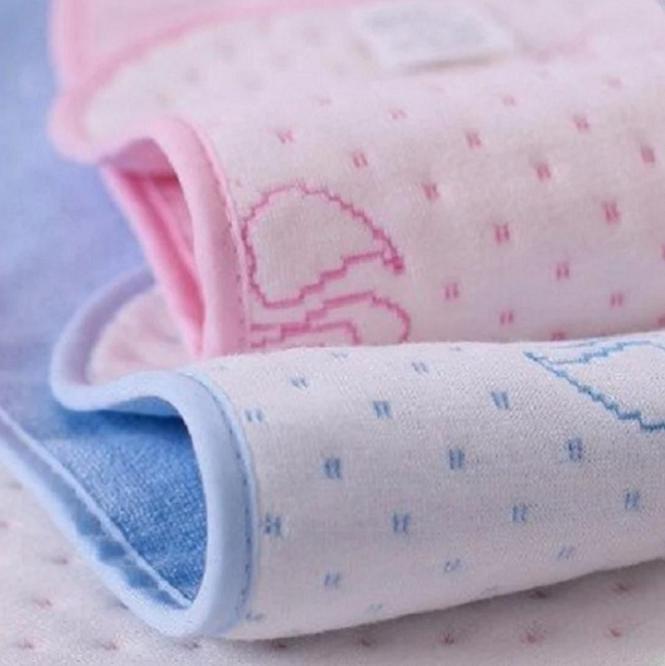 Miếng lót chống thấm 4 lớp cho bé