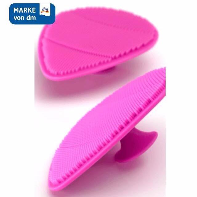 Miếng rửa mặt Masage Silicon Ebelin xách tay Đức