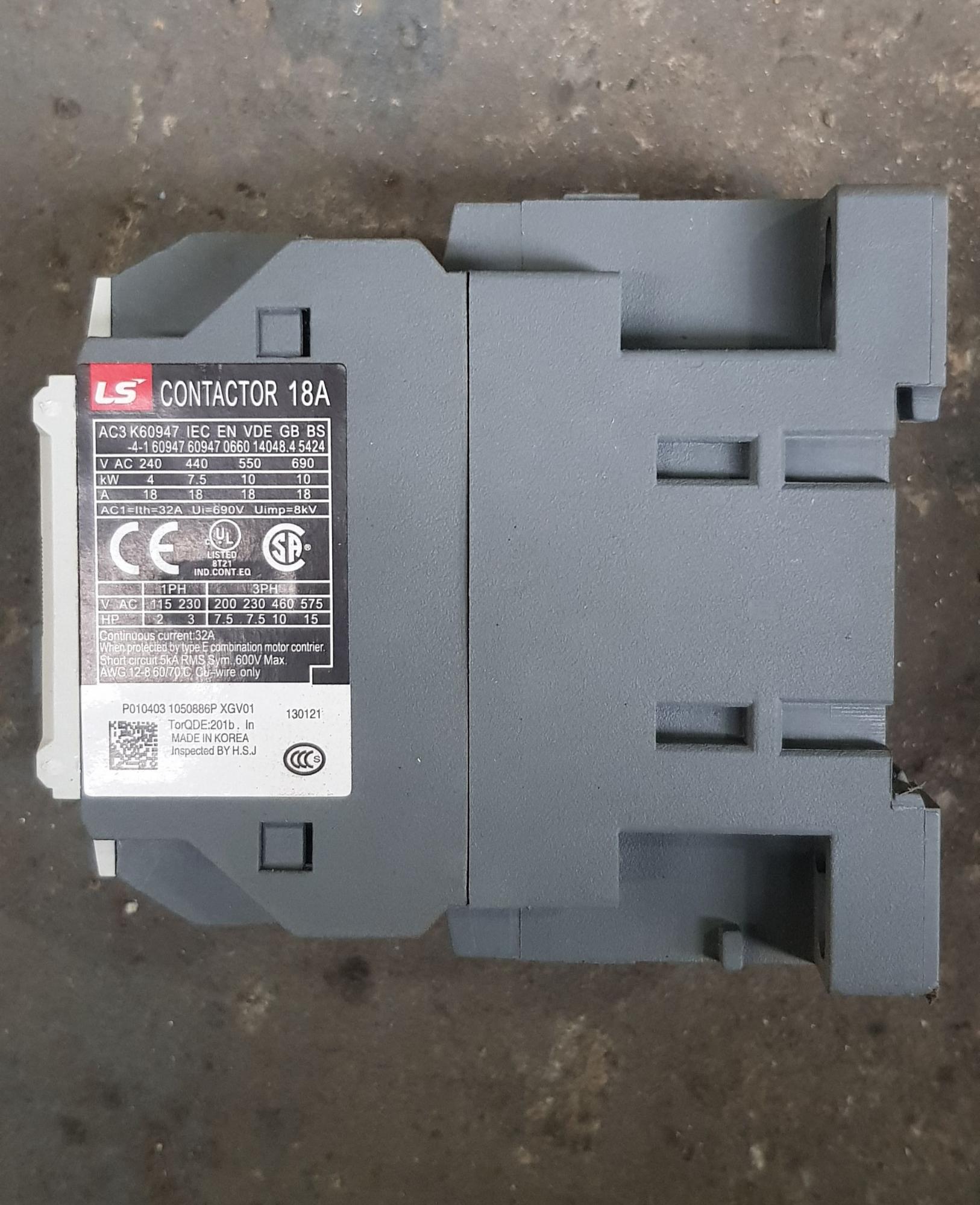 Khởi động từ MC 22A