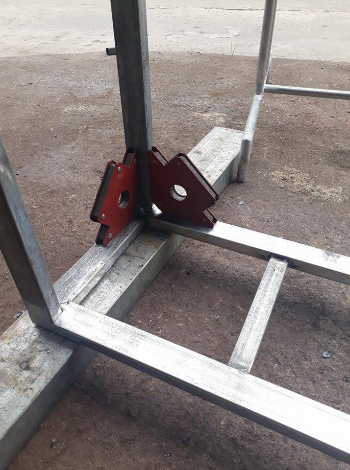 Ke góc nam châm 45° 90° 135° lực hút 12kg - 25LBS