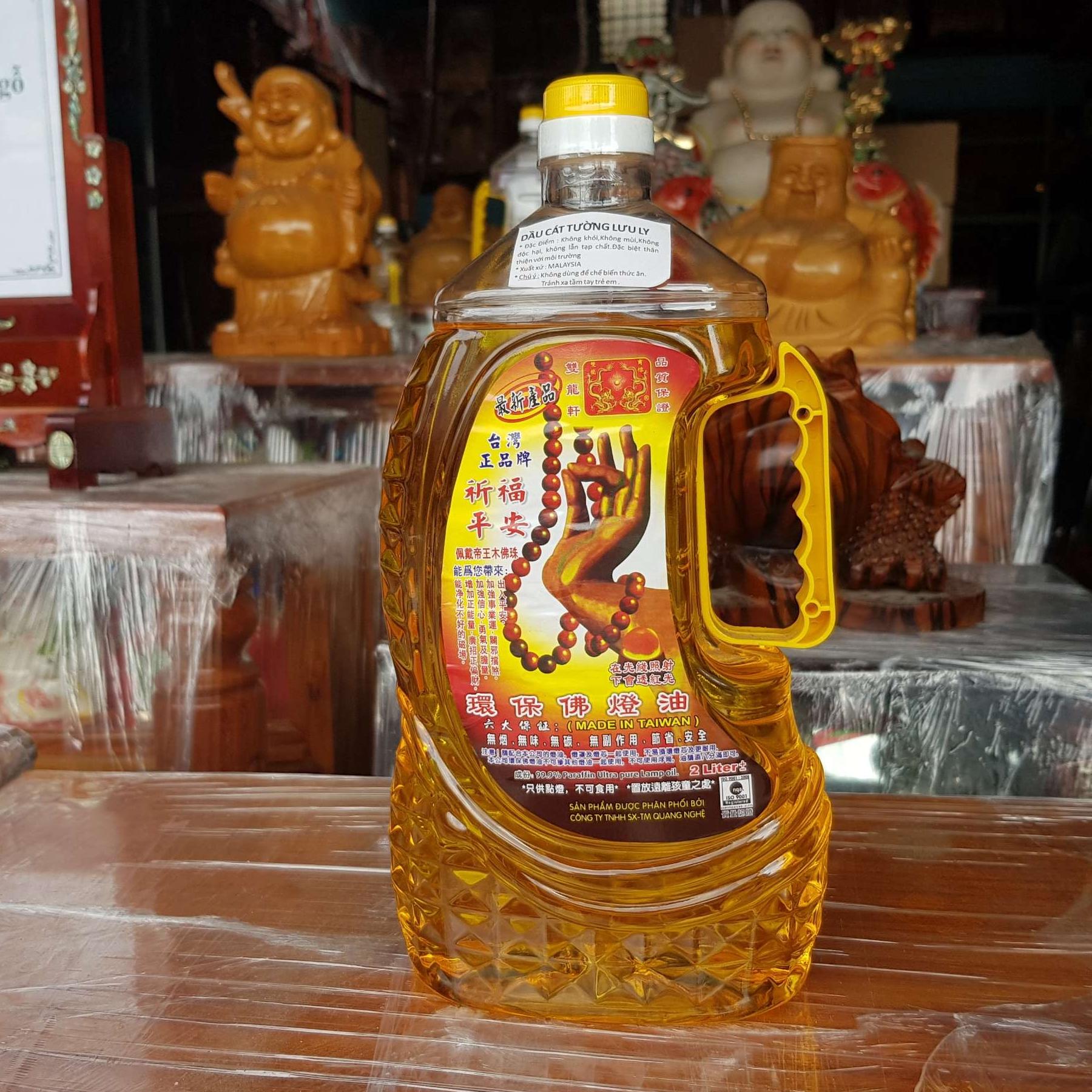 Chai dầu lưu ly cát tường 2 lít