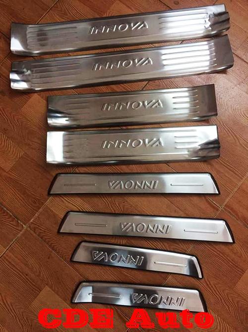 Nẹp bước chân inox trong+ ngoài Toyota Innova 2017 đến 2019(Innova 2017,Innova 2018,Innova 2019)-ốp bậc lên xuống,bậc giẫm ô tô,bậc giẫm xe hơi