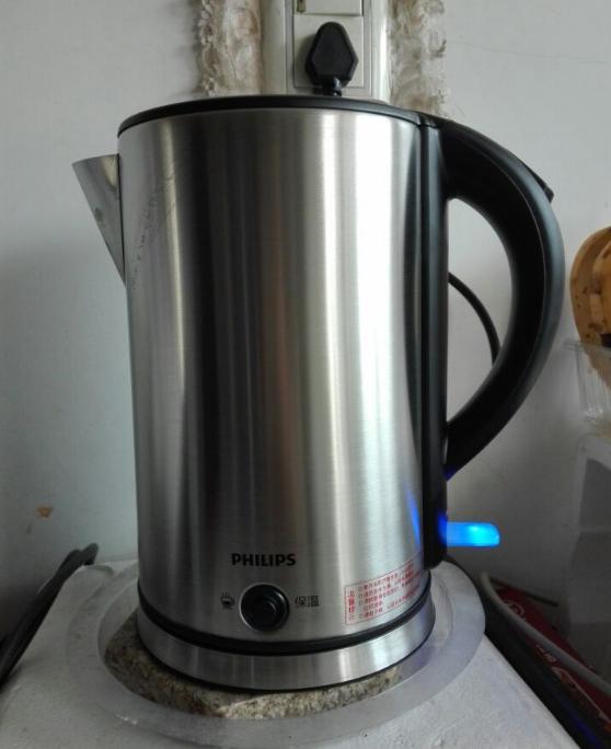 Ấm siêu tốc Philips HD9316 1.7L (bạc) - Hàng nhập khẩu