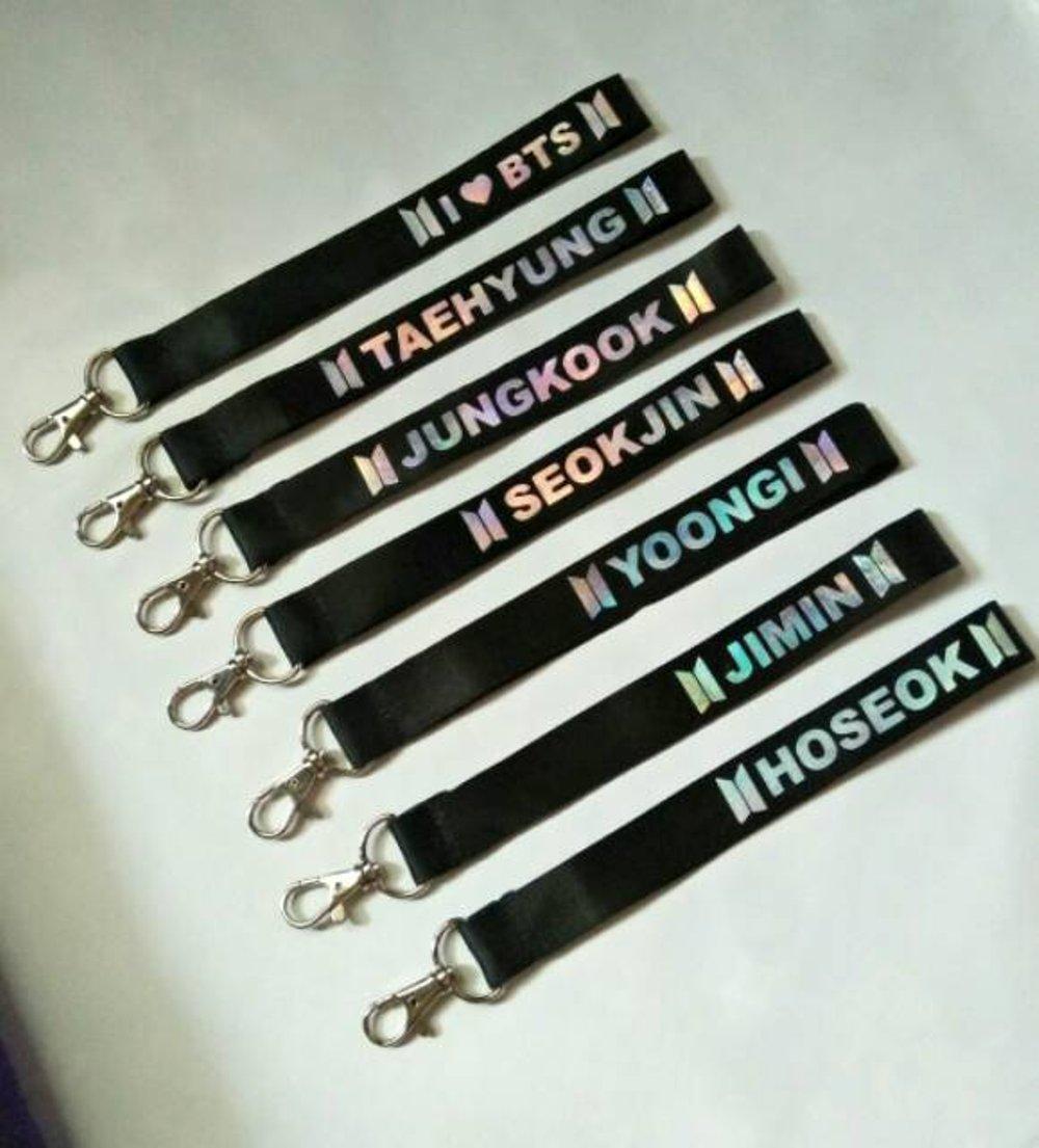 Nametag Strap mẫu mới BTS love yourself