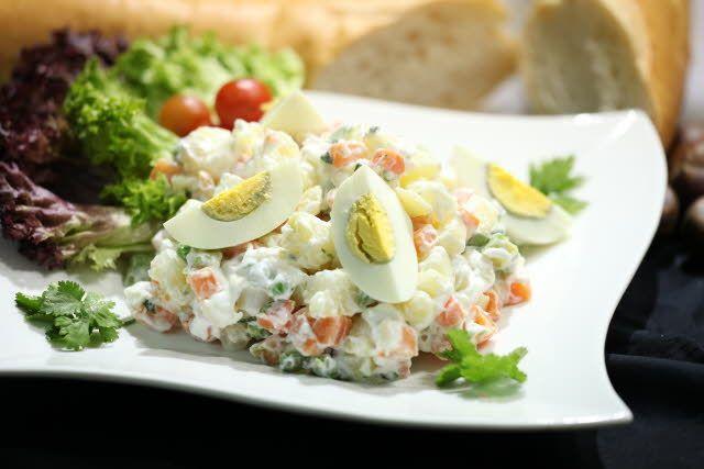 Sốt Mayonnaise Hiệu Remia 250ml (Product From Netherland)
