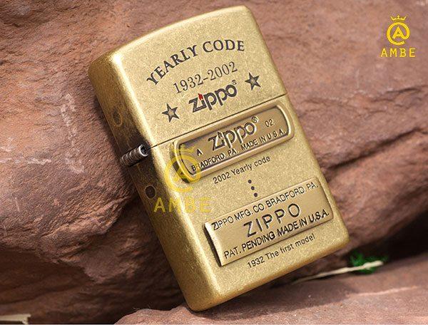 Zippo Yearly Code đồng bụi Z128