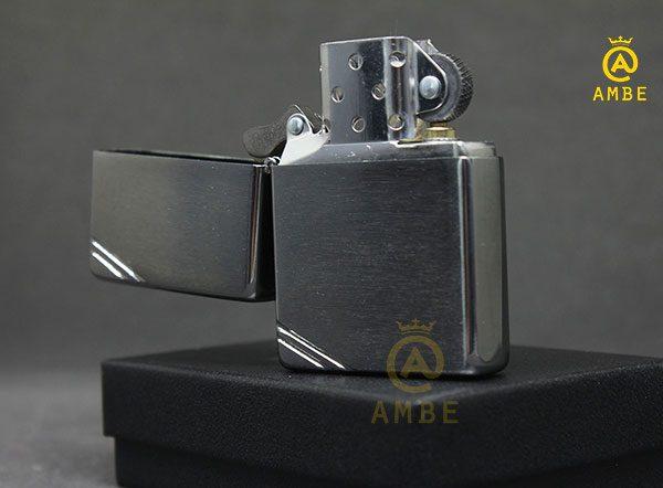 Bật lửa Zippo Mỹ chặt góc 230