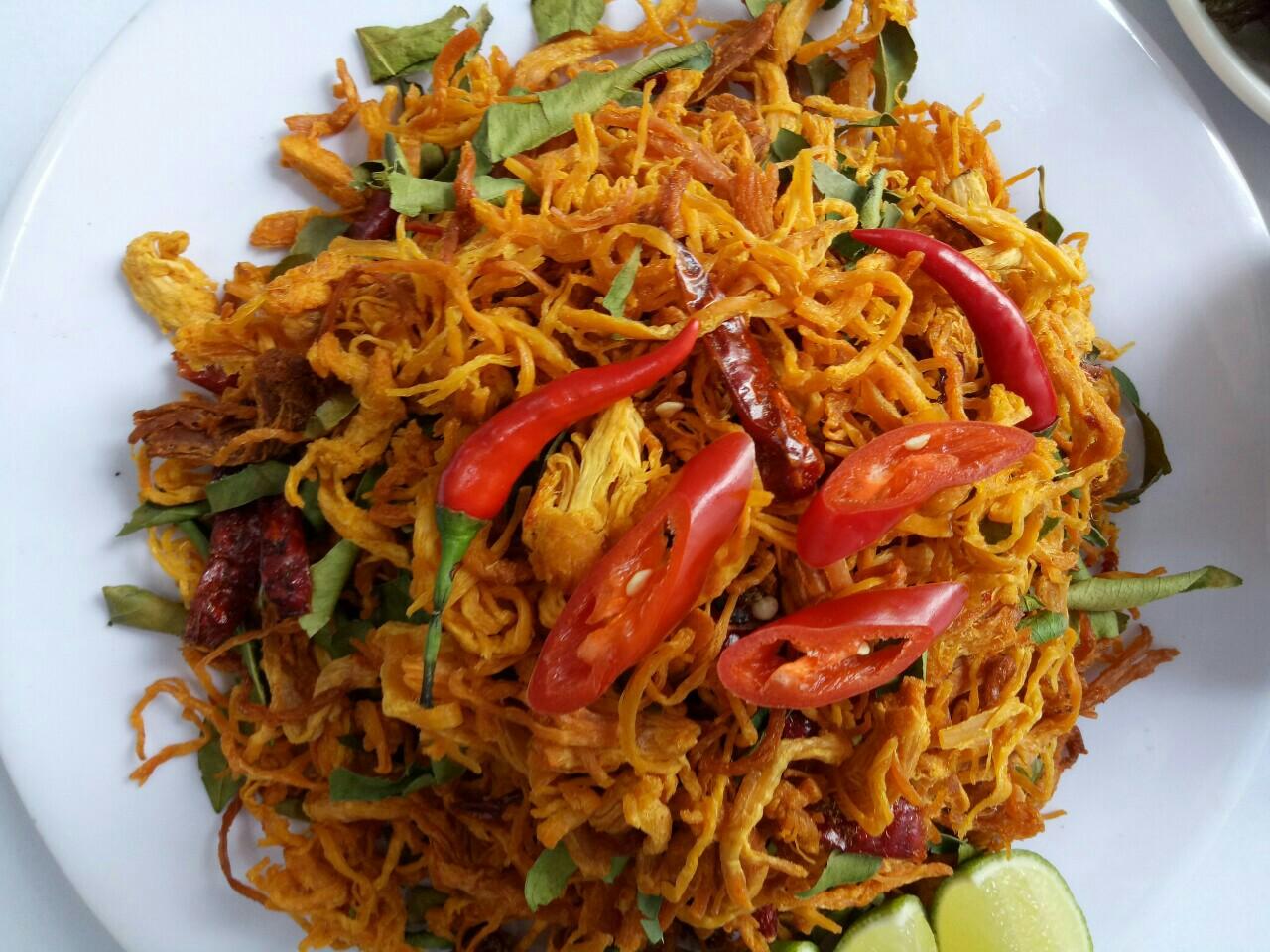 1KG KHÔ GÀ LÁ CHANH