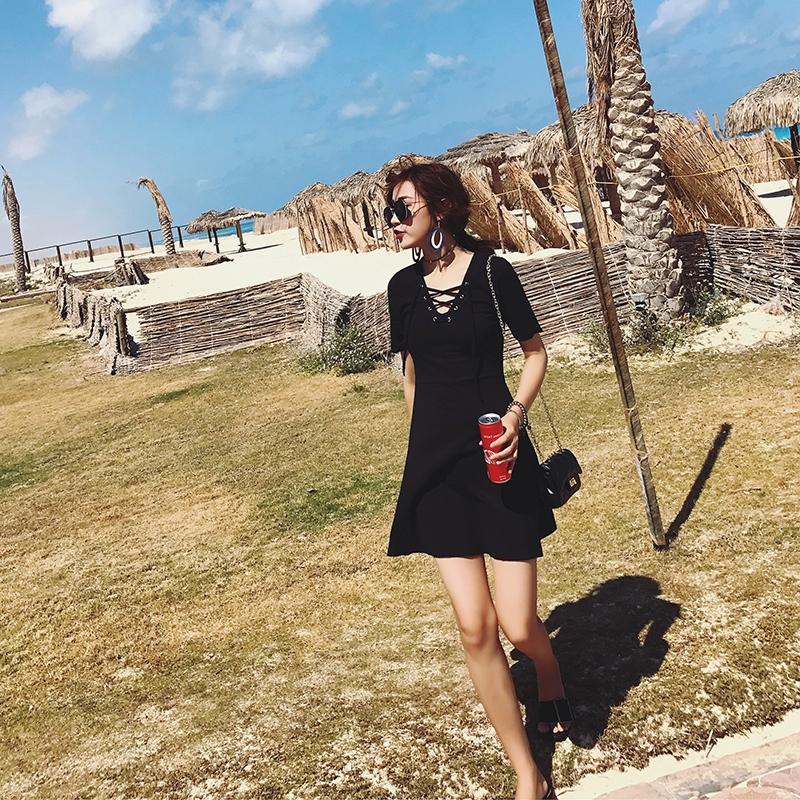 ĐẦM THUN BODY CỔ V ĐAN LƯỚI