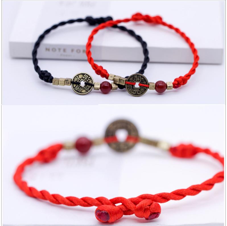 Vòng tay chỉ đỏ may mắn