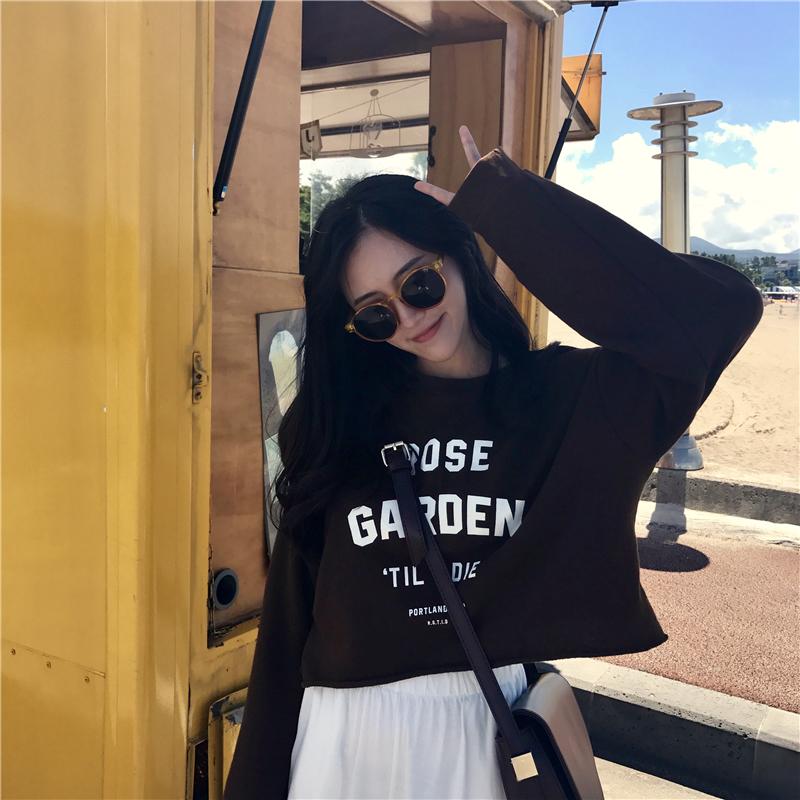 Áo thun CROPTOP tay dài in chữ