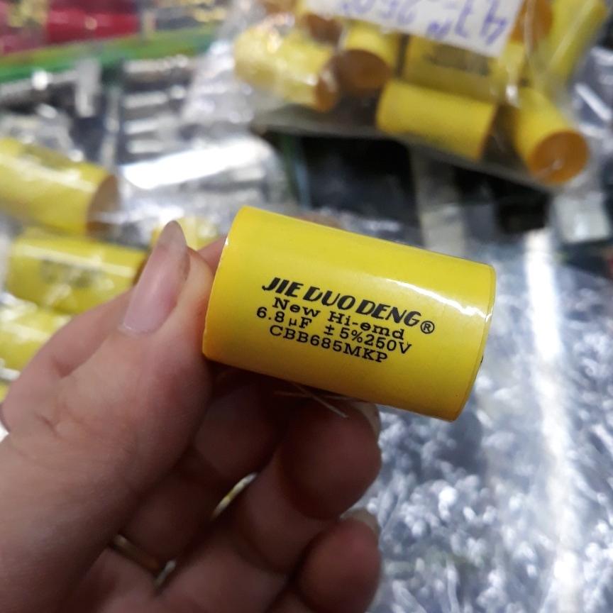 5 Tụ loa 6.8m / 250v